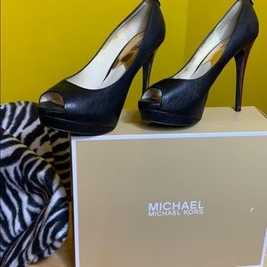 Michael Kors Shoe
